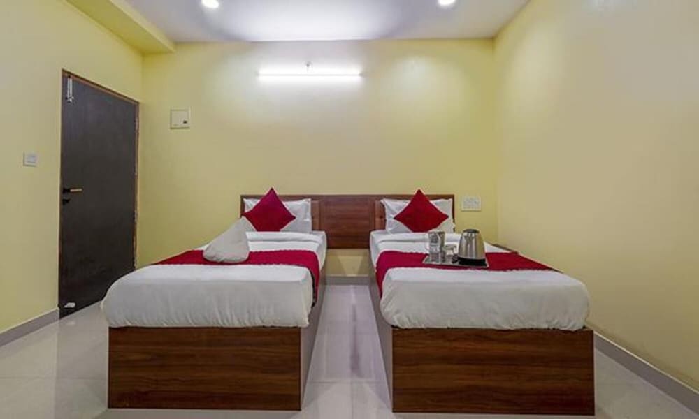 Fabhotel Ayodhya Comforts