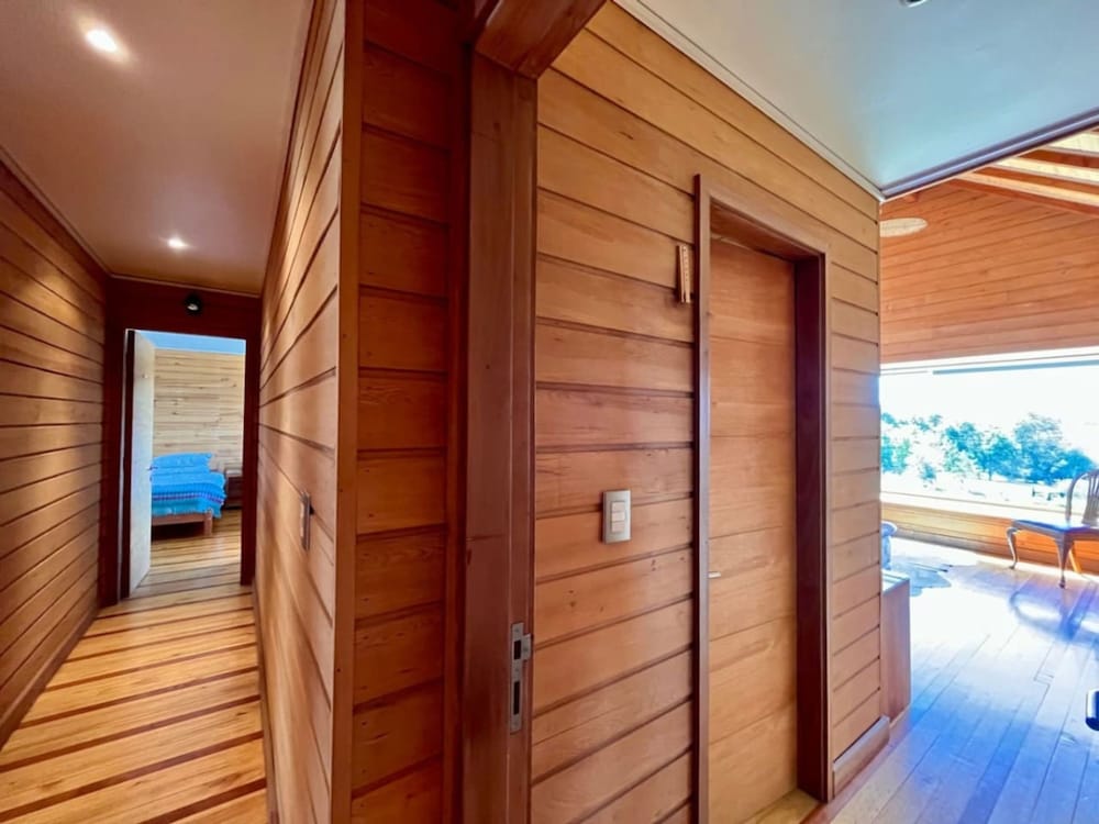 Modern Rustic House Playa El Monje Laundry Wifi