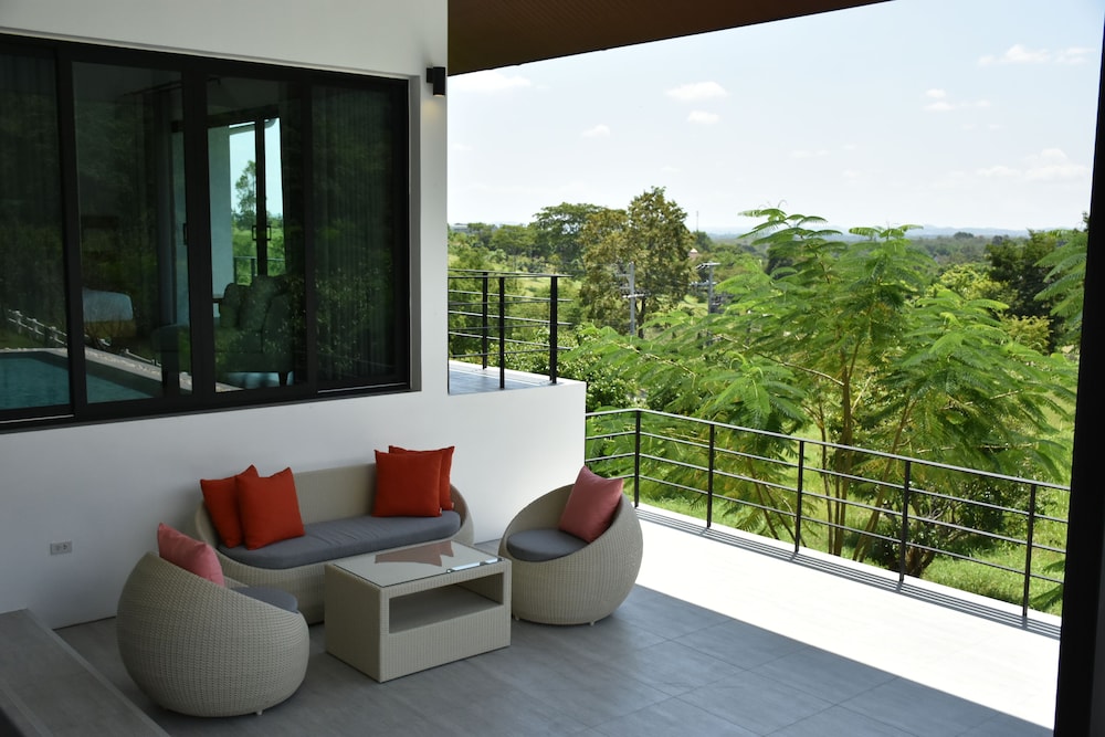 Monlada Khaoyai