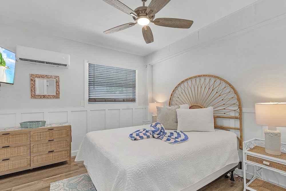 197 Beach Daze: 3br Pool Home, W/ Deeded Beach Access! 3 Bedroom Home
