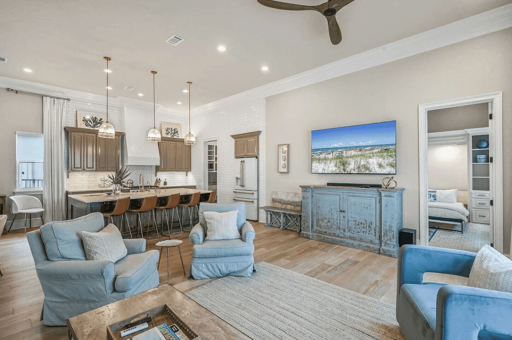 Skinny Love 30a by Avantstay Private Heated Pool Block to the Beach