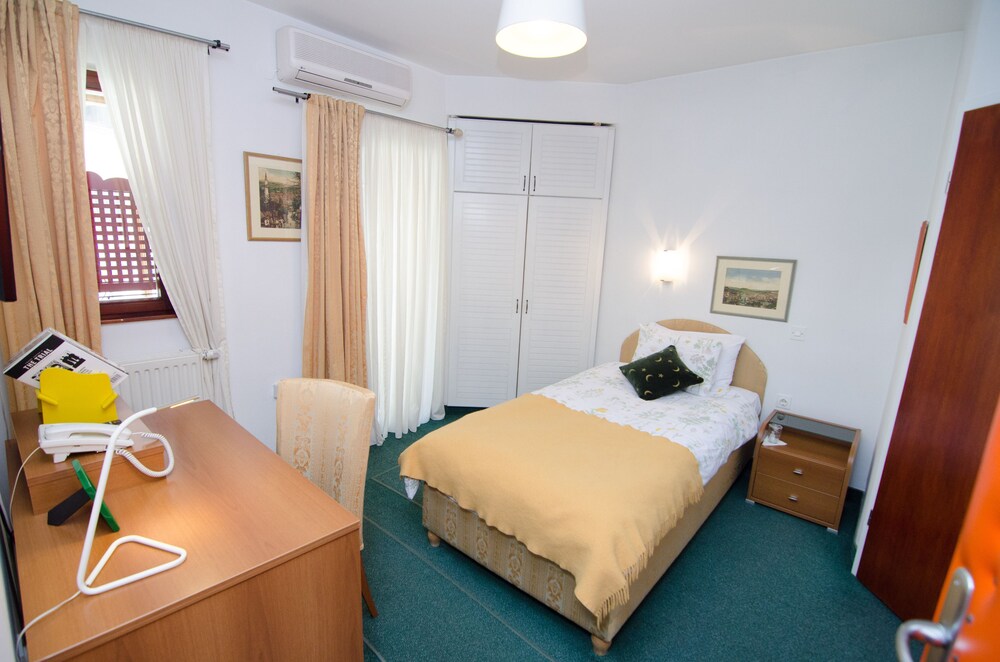 Guest house Halvat view 5