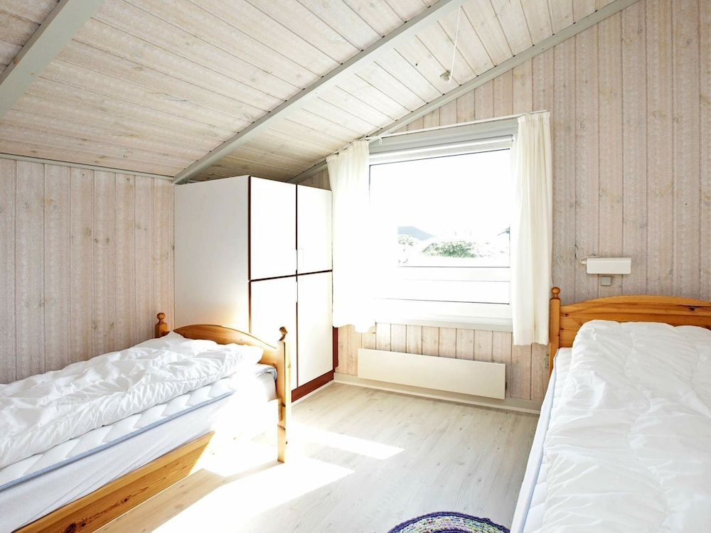 Sprawling Holiday Home at Hvide Sande With Indoor Whirlpool view 5