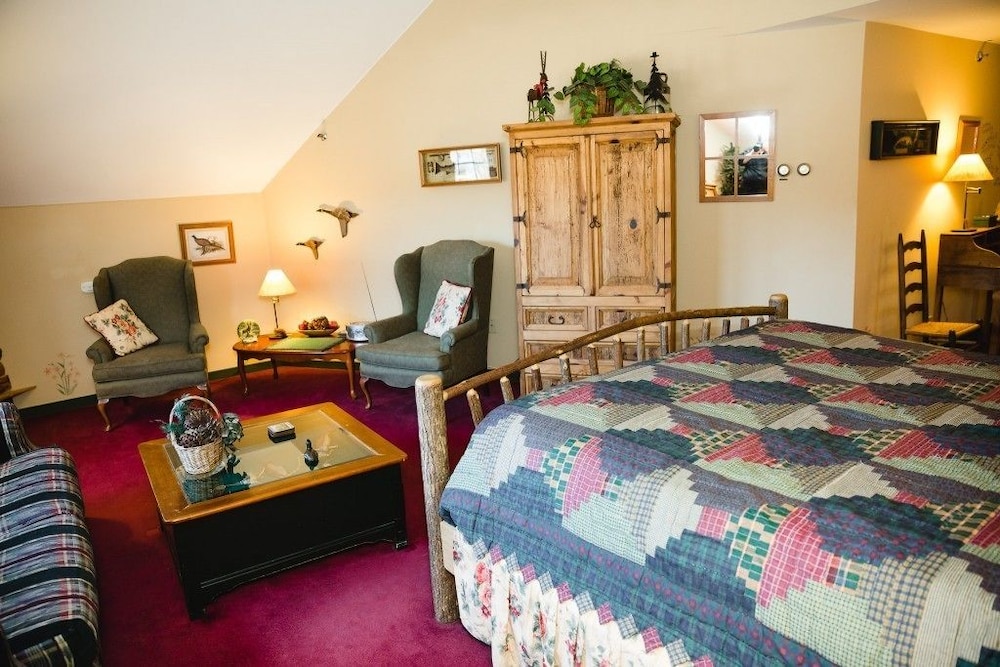 Rosewood Country Inn
