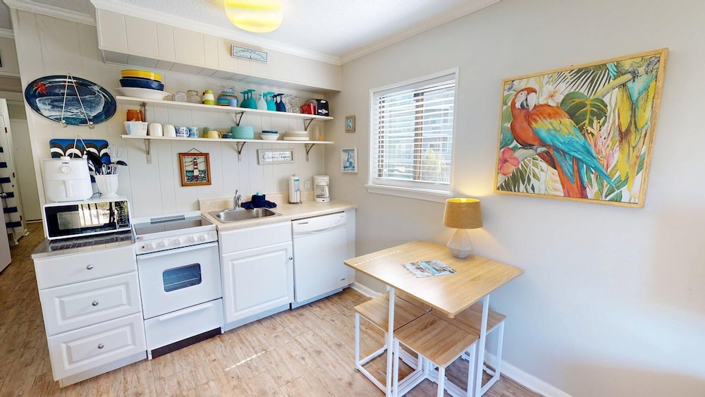 Beach Racquet B by Tybee Vacation Rentals