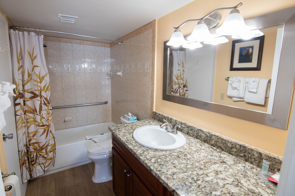 Palm Beach Waterfront Suites