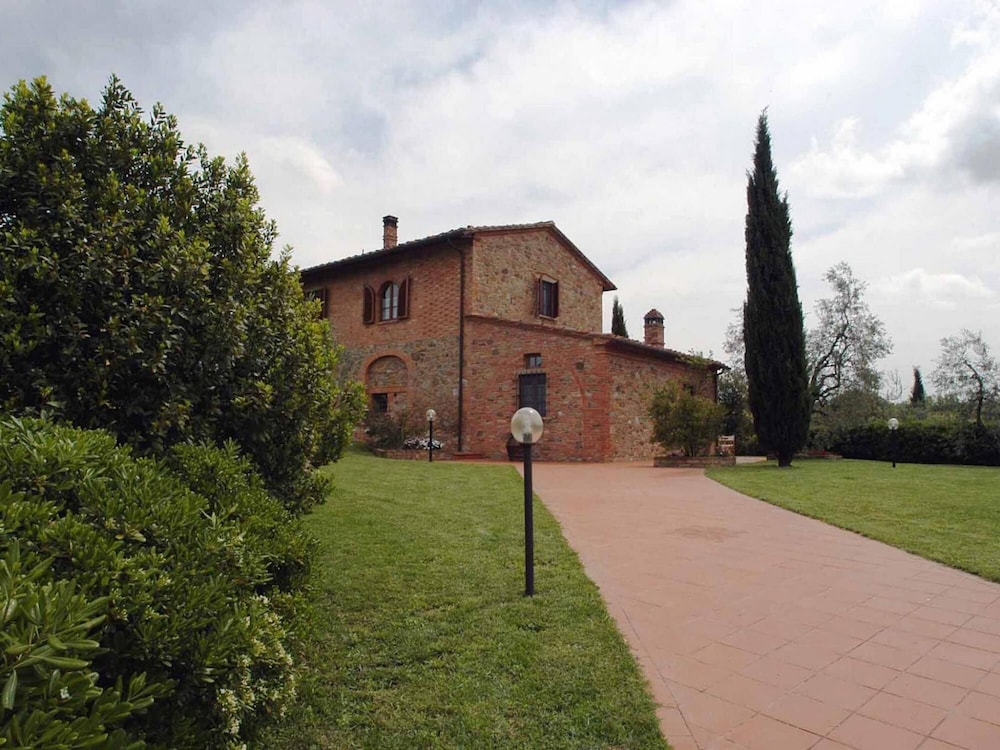 Country House in Chianti With Pool ID 33 view 5