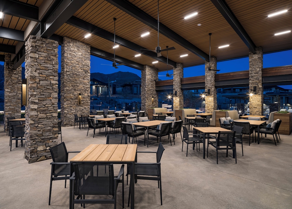 Mountain House Lodge at Sereno Canyon