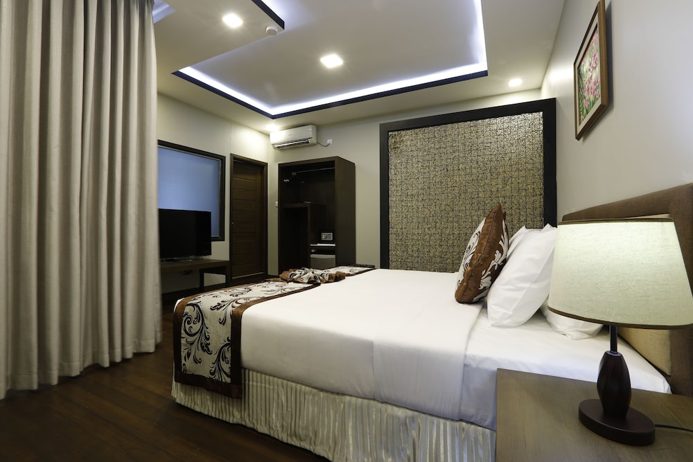 Cloud 10 Boutique Hotel