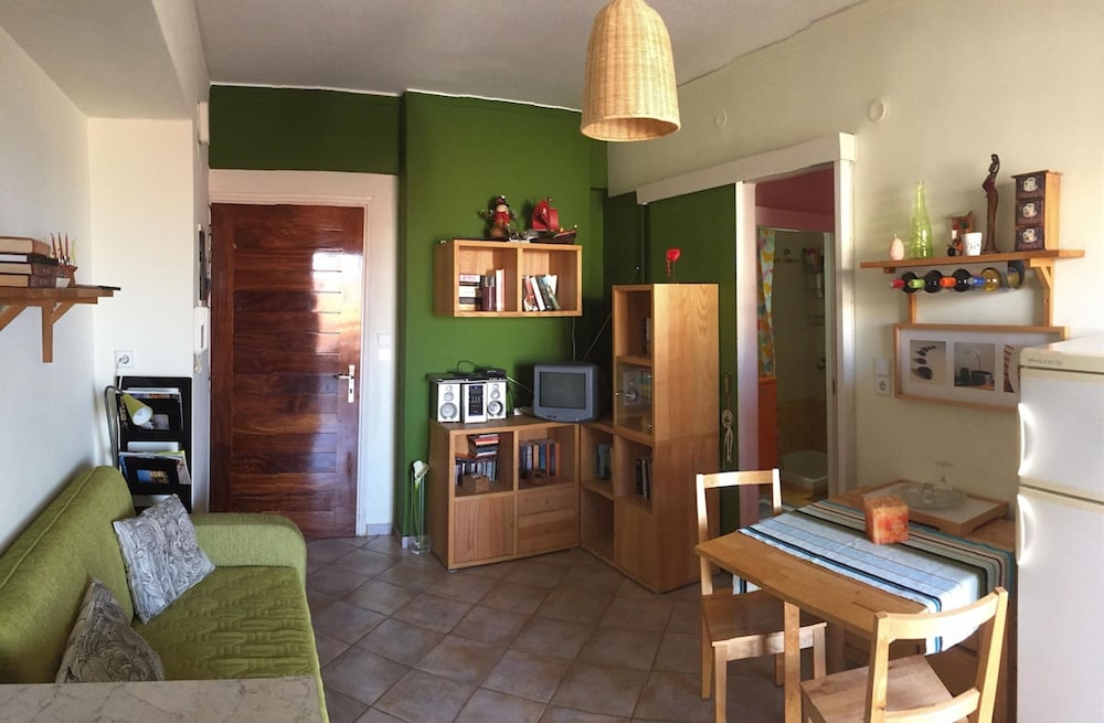 Erieta sea View Apartment 50m From the Beach