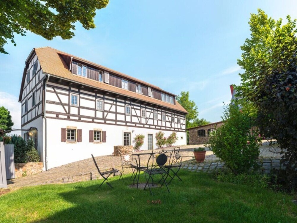 2 on the Estate - Mosch