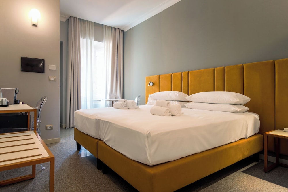 Velia Relais