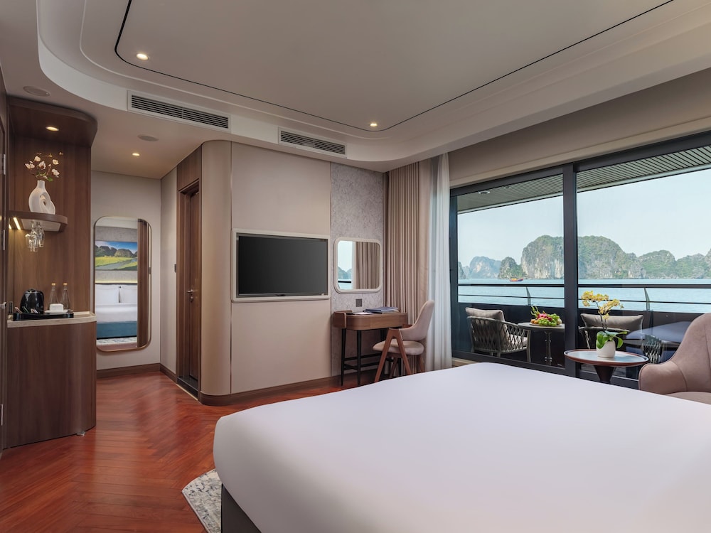 Calista Halong Bay Cruise