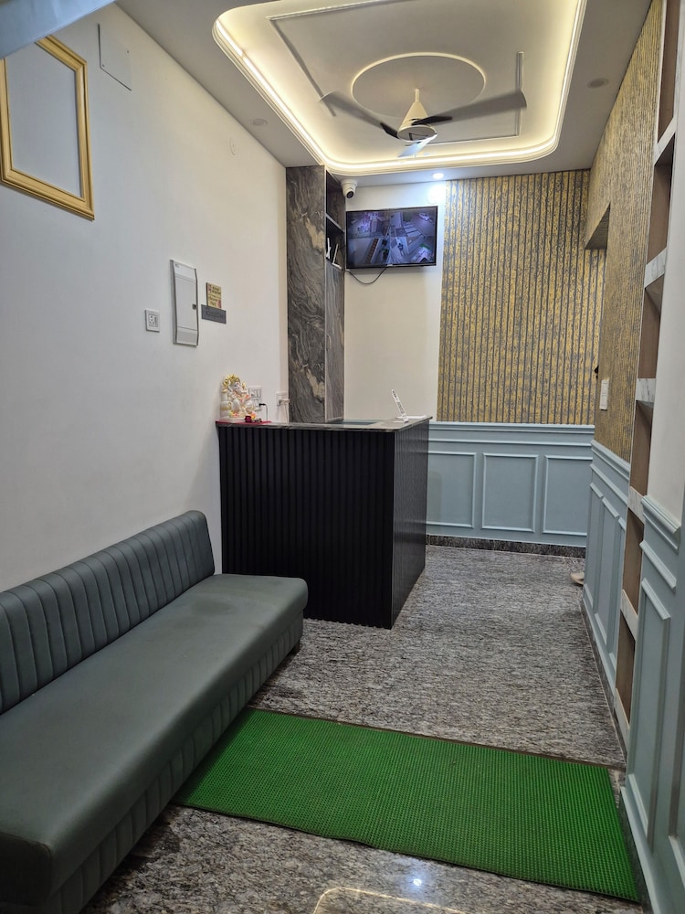 OnlyStay BeHappy Boutique House