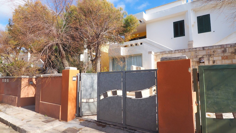 Villetta Baia Verde 50 Meters From the Beach
