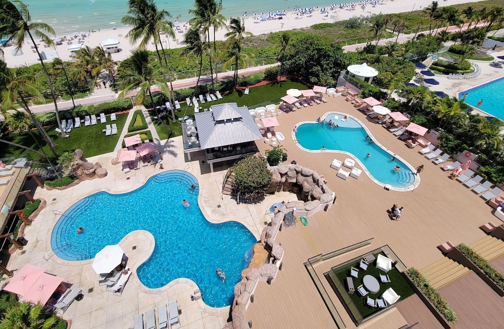Presidential Royale Direct Oceanfront Brand NEW Apartment - 1001