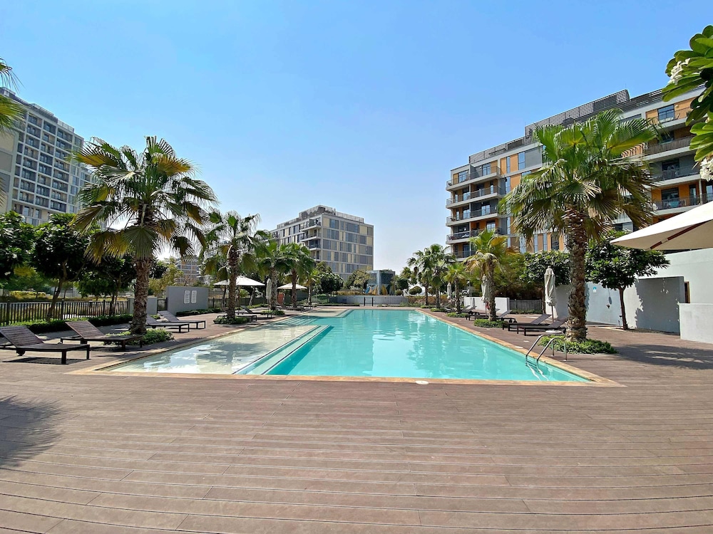 Silkhaus Luxury Studio Near Dubai Sport City