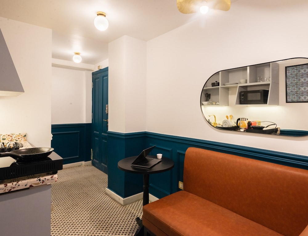 The Neat Nostalgic 1bdr Studio @ Cairo's Downtown