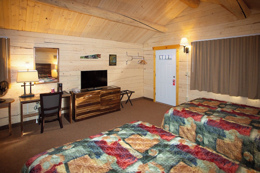 Young's Motel