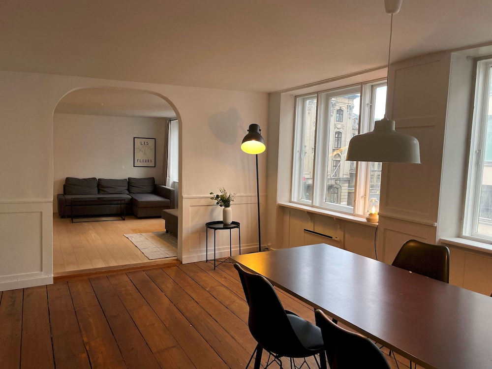 Stylish Apartment - View of The Marble Church