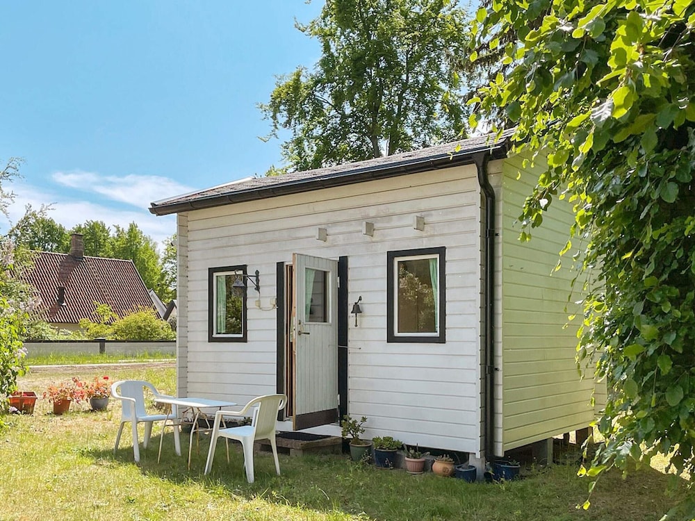 Peaceful Beachside Cottage in Skane
