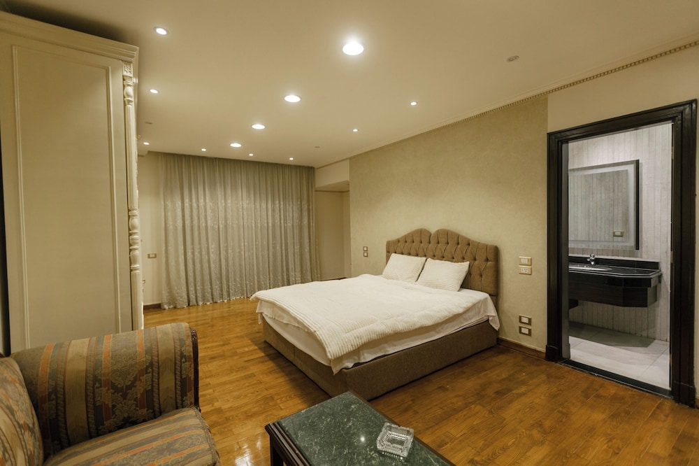 Luxury Villa in Green Heights compound