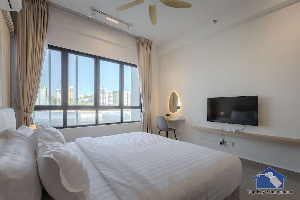 Sunshine Residence Suites