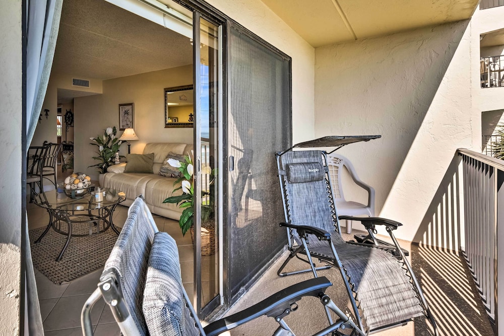Ormond Beach Condo w/ Balcony & Views