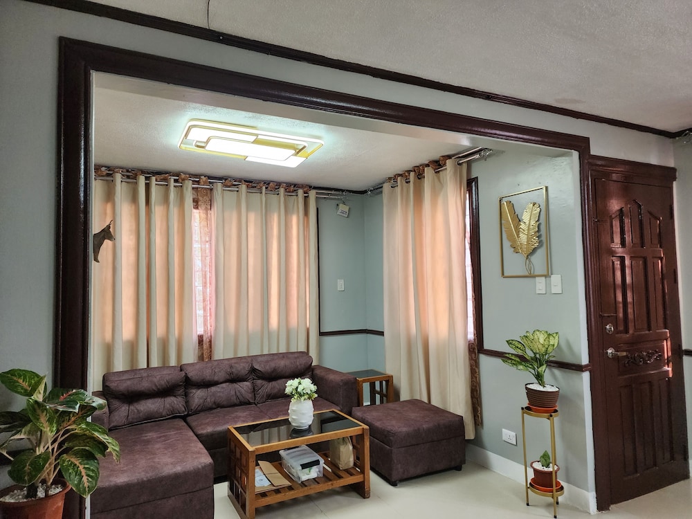 LUXURY HOME view 4