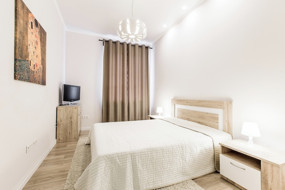 Minsk Apartment Lux on Nezavisimosti 43