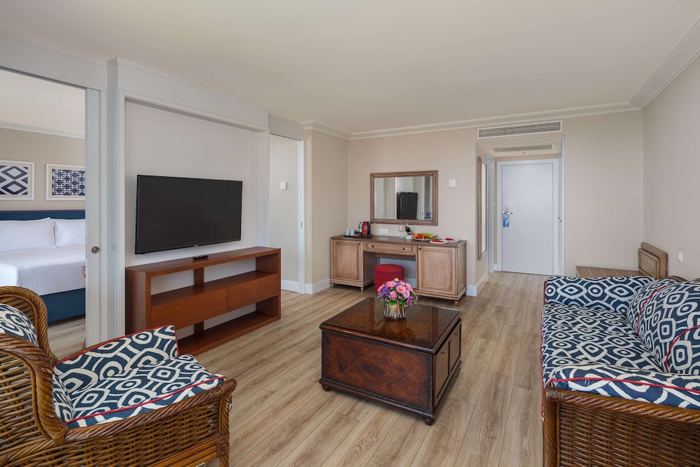 IC Hotels Green Palace & Villas