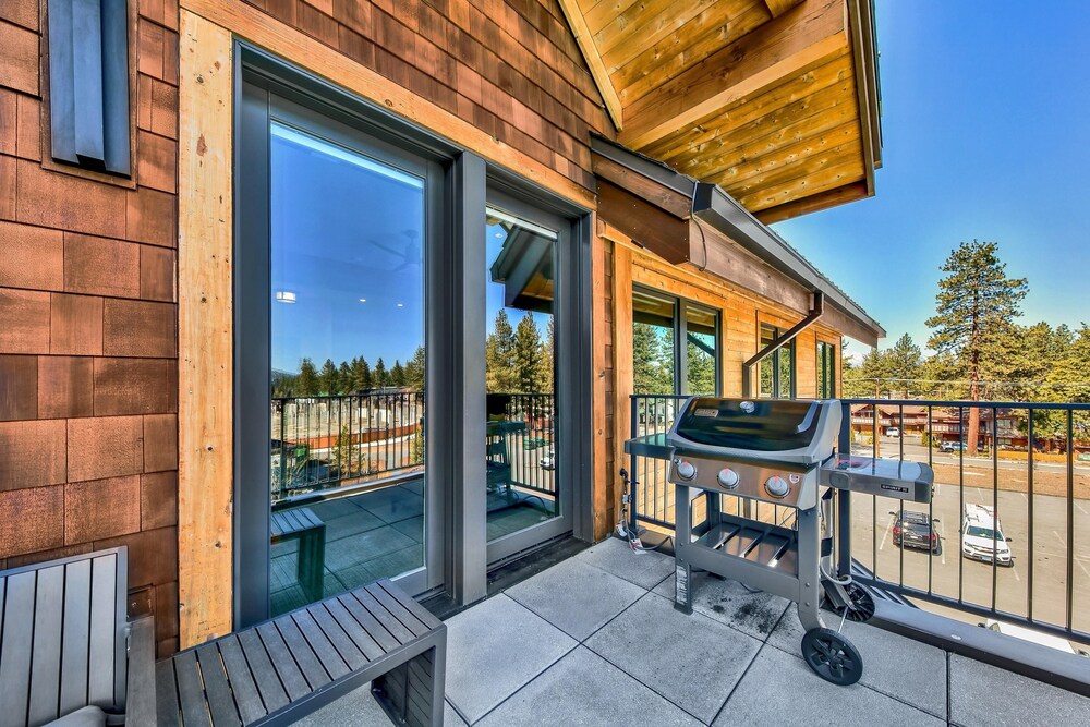 Heavenly Lake Tahoe Ski Resort