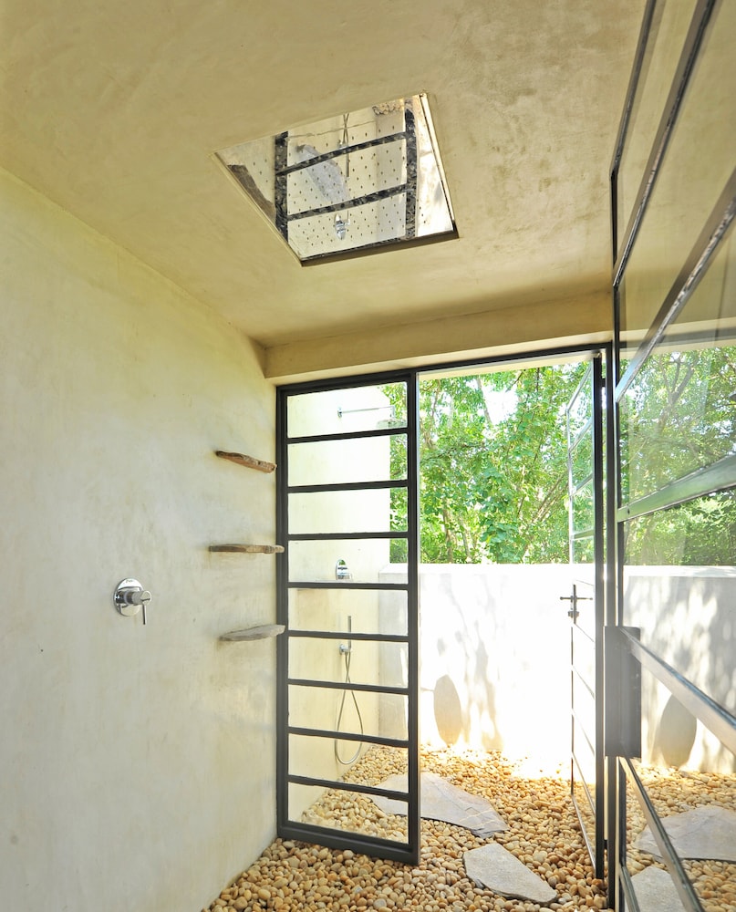 Photo 47
