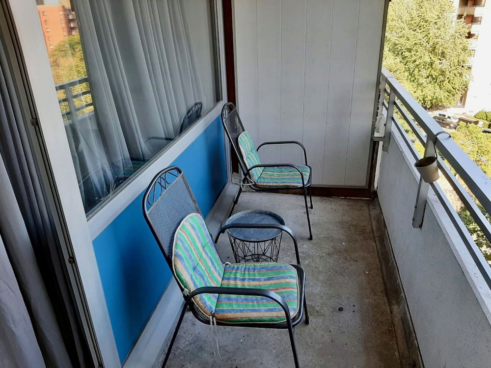 Apartment With Balcony, Neuss