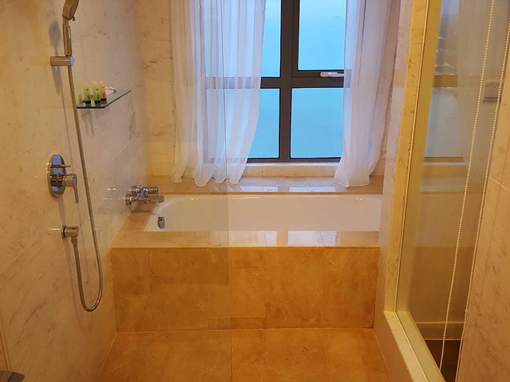 Brooklyn Suite Sea View
