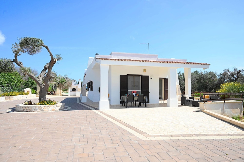 Villa Lino With Pool by Wonderful Italy