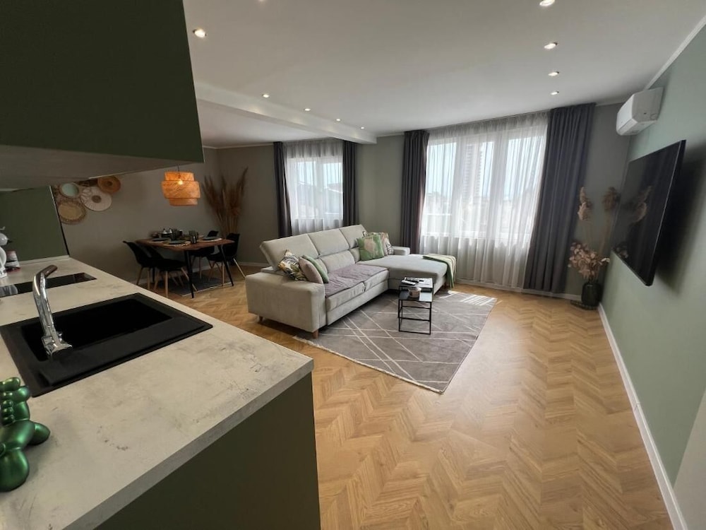 Varna Top Center Luxury One-bedroom Apartment
