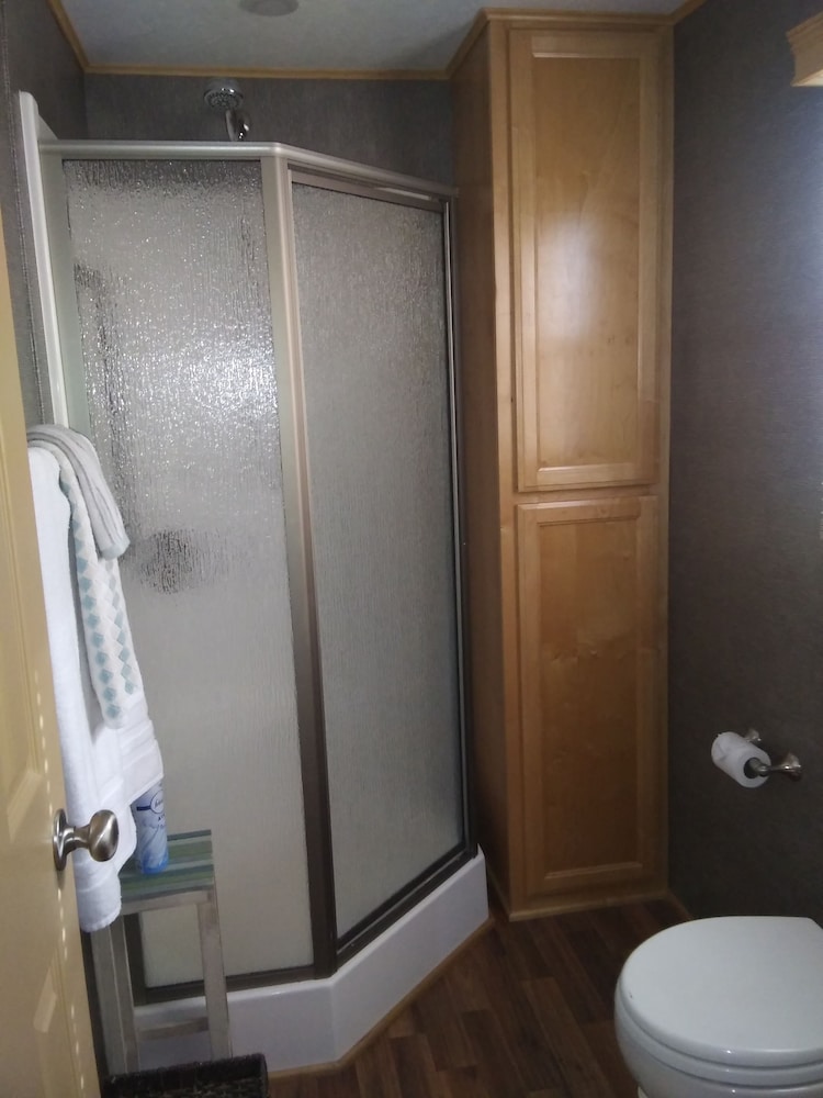 Mangrove Marina and Resort Aqualodge Houseboats