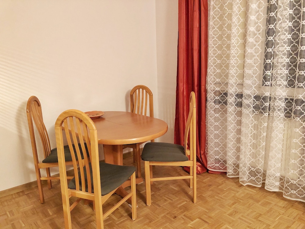 Fox Center Apartments