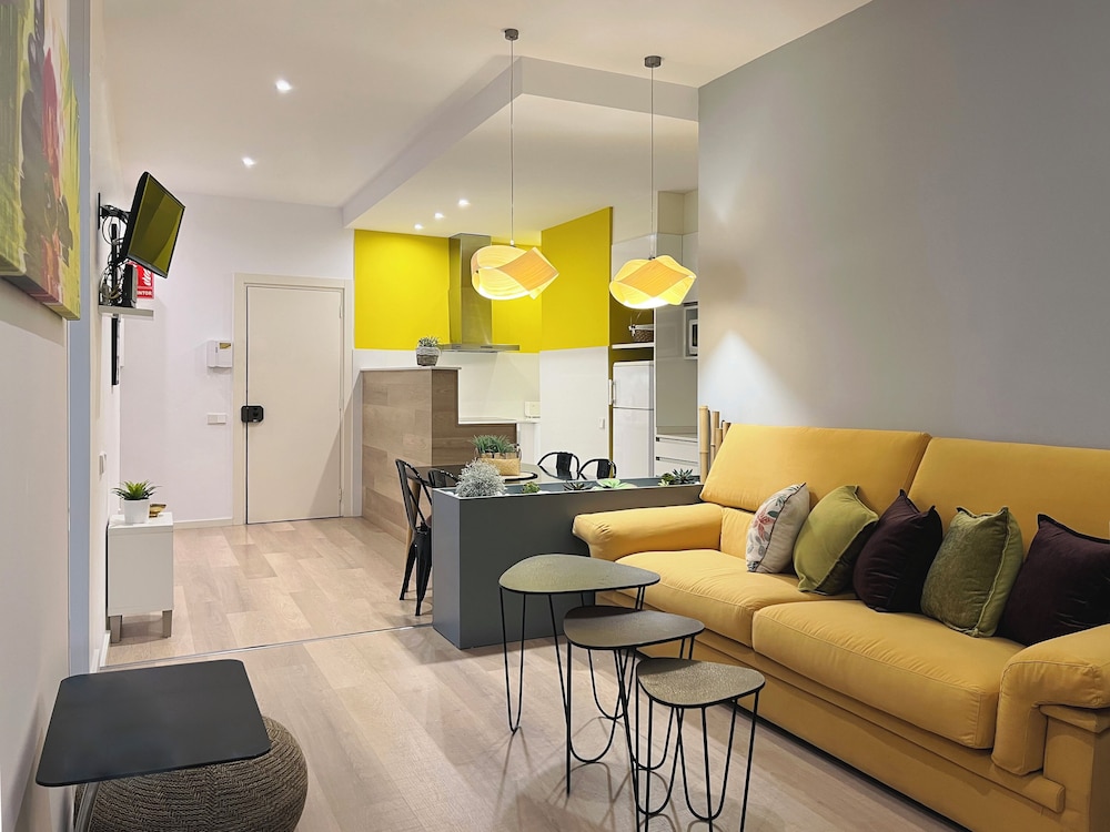 Stay U-nique Apartments Sants