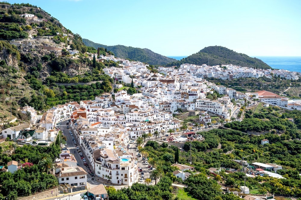 Villa Las Palomas by At Home Costa del Sol