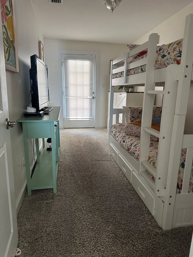 Serenity Shores by Southern Vacation Rentals