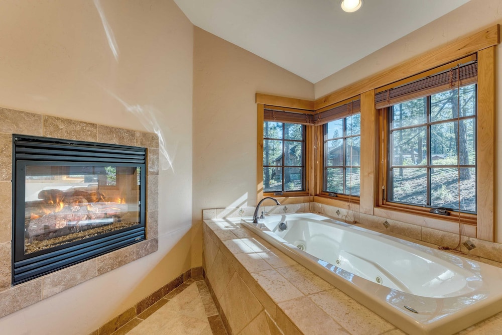 Grays Crossing by Avantstay Stunning 4bdr Cabin