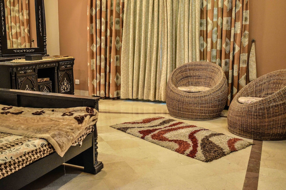 Lahore Home Stay