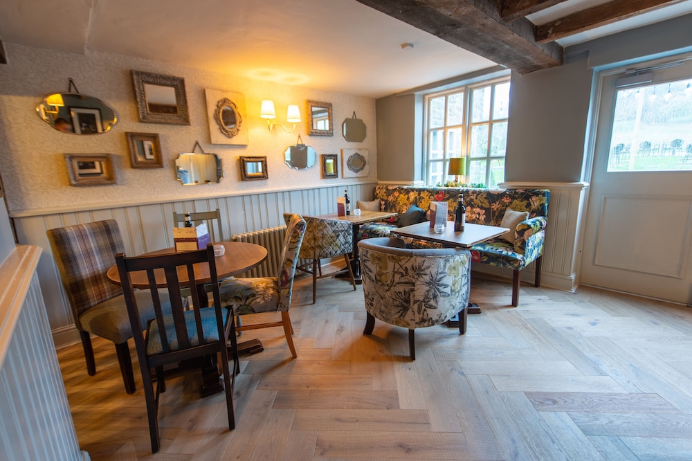 Cross Keys Hotel by Chef and Brewer Collection