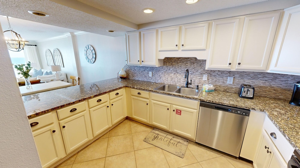 Beach House 301a 2 Bedroom Condo