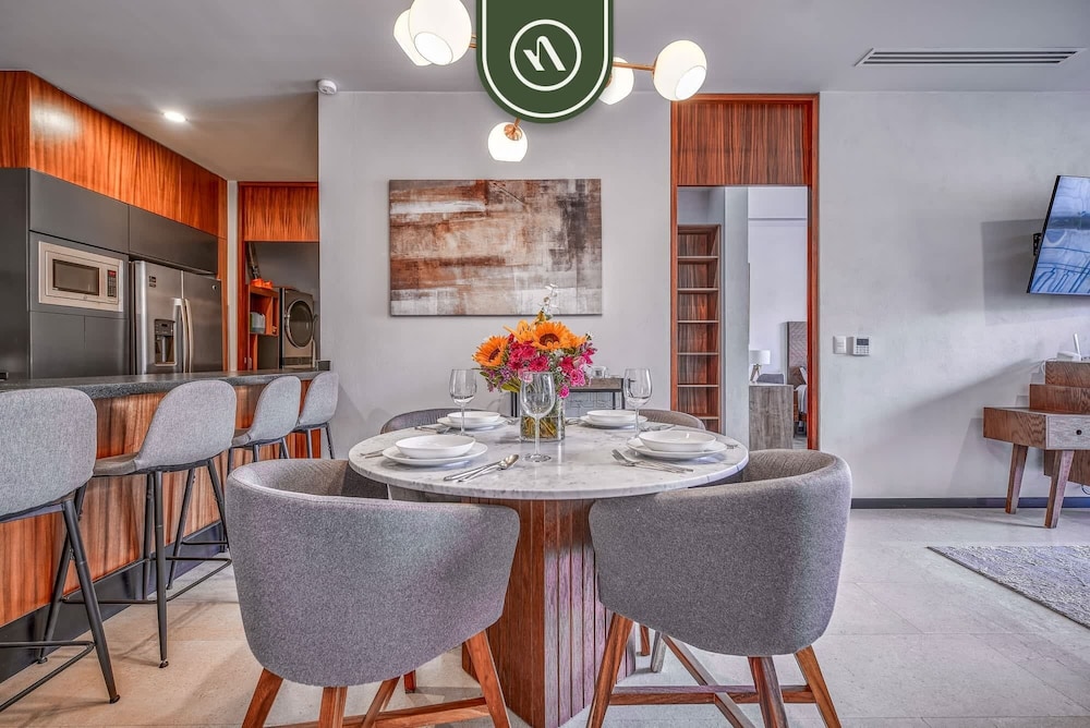 New 2BR Condo in Zona Romantica - Rooftop Pool