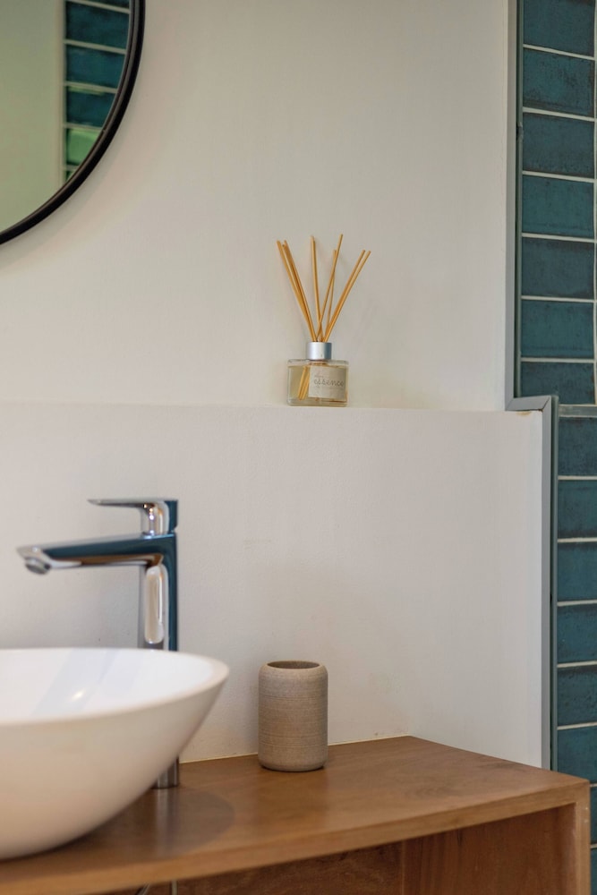 Luxury Eco Haven With Garden Cottage - Hout Bay