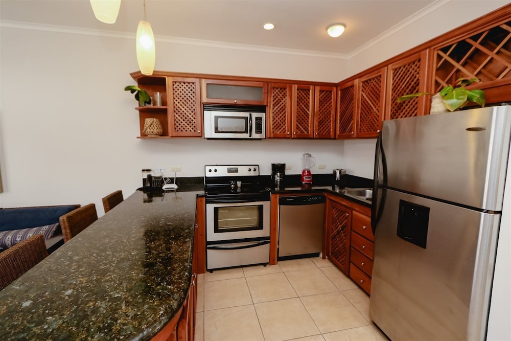 2br/2ba Unit in Exclusive Community view 4