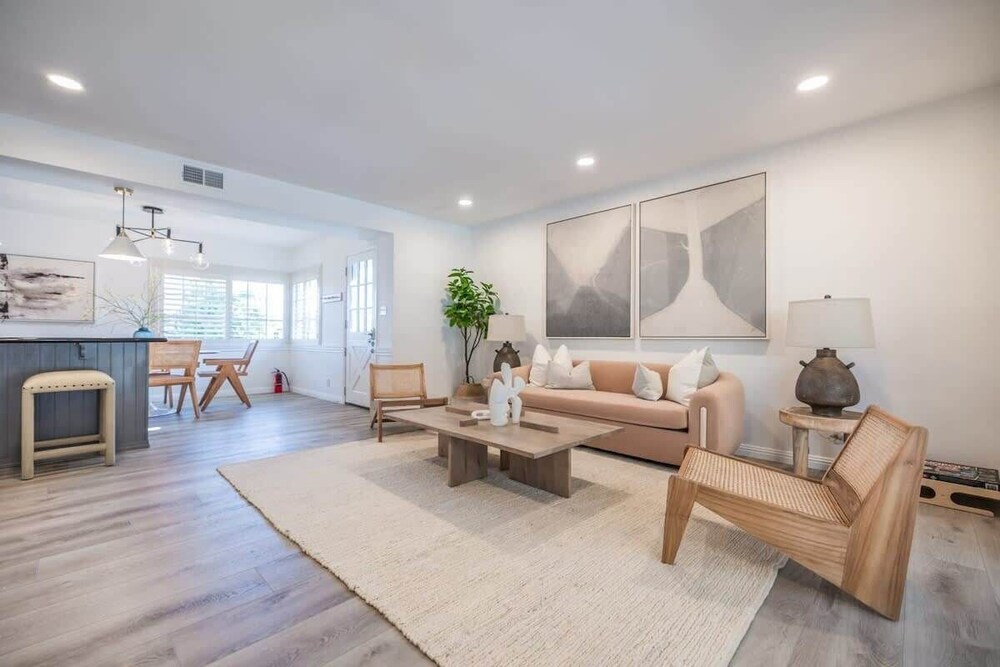 @ Marbella Lane - Serene Ranch Style Home W/pool